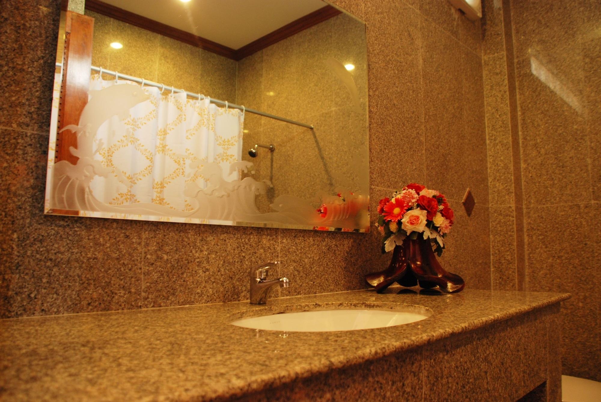 Martina Hotel Surin Exterior foto