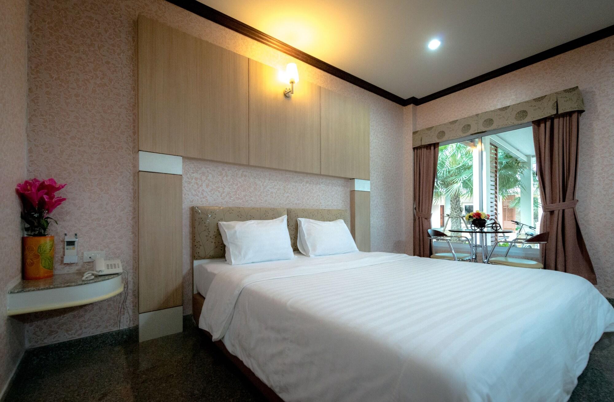 Martina Hotel Surin Exterior foto