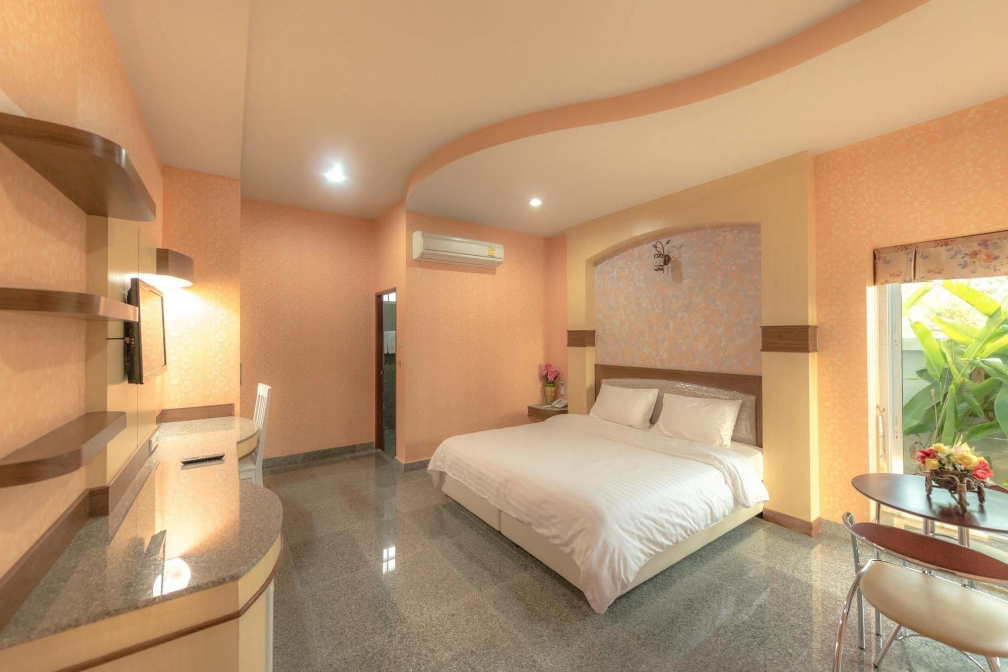 Martina Hotel Surin Exterior foto